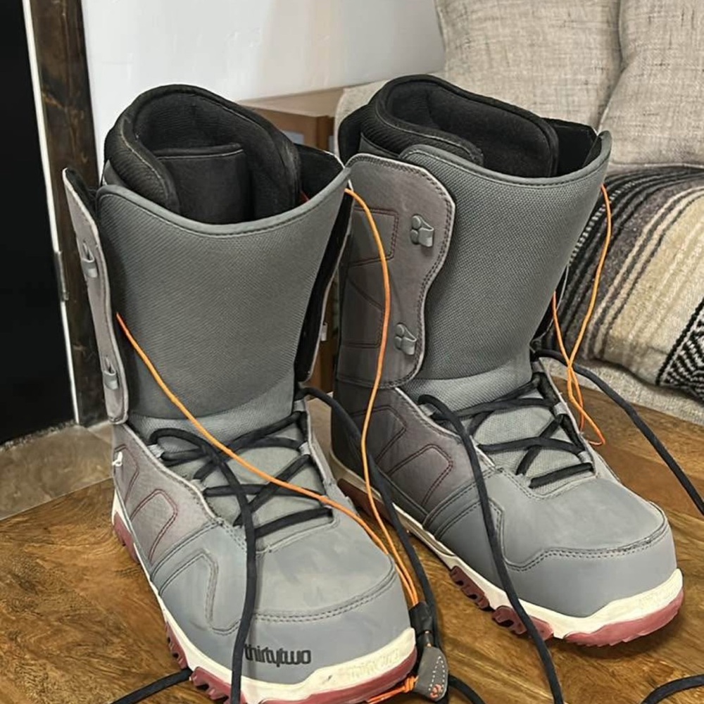 ThirtyTwo Snowboard Boots with Orange Accents
